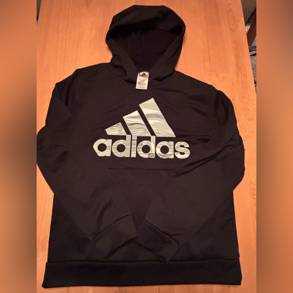Like new Adidas’s black hoodie teen XL (US 18-20)